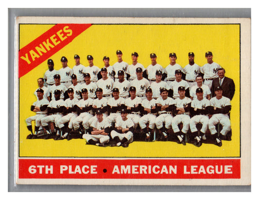 YANKEES TEAM CARD -- 1966 Topps #92